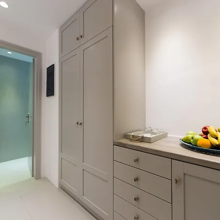 Apartment Anemomylos *